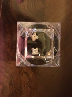 CZ STUD EARRINGS, Sterling Silver.