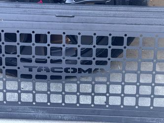 Bed Cargo Divider