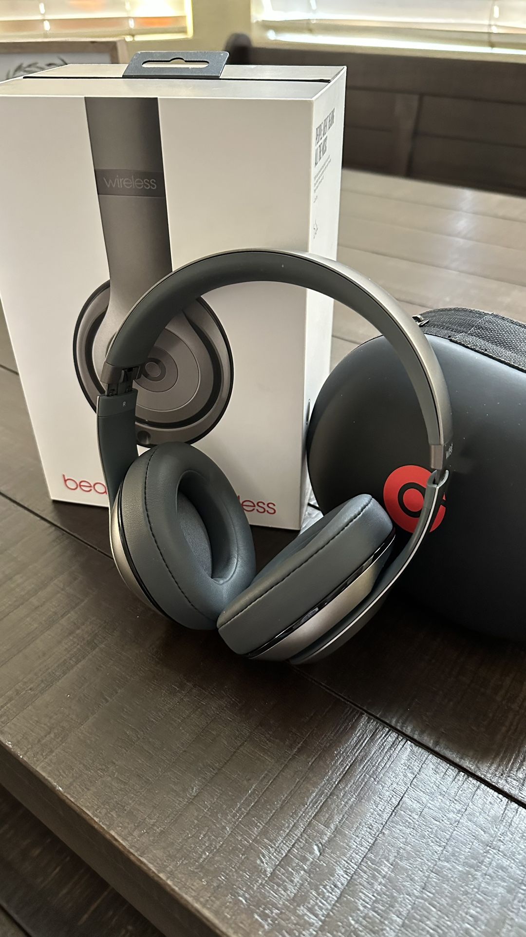 Beats Studio 2 WL, Titanium