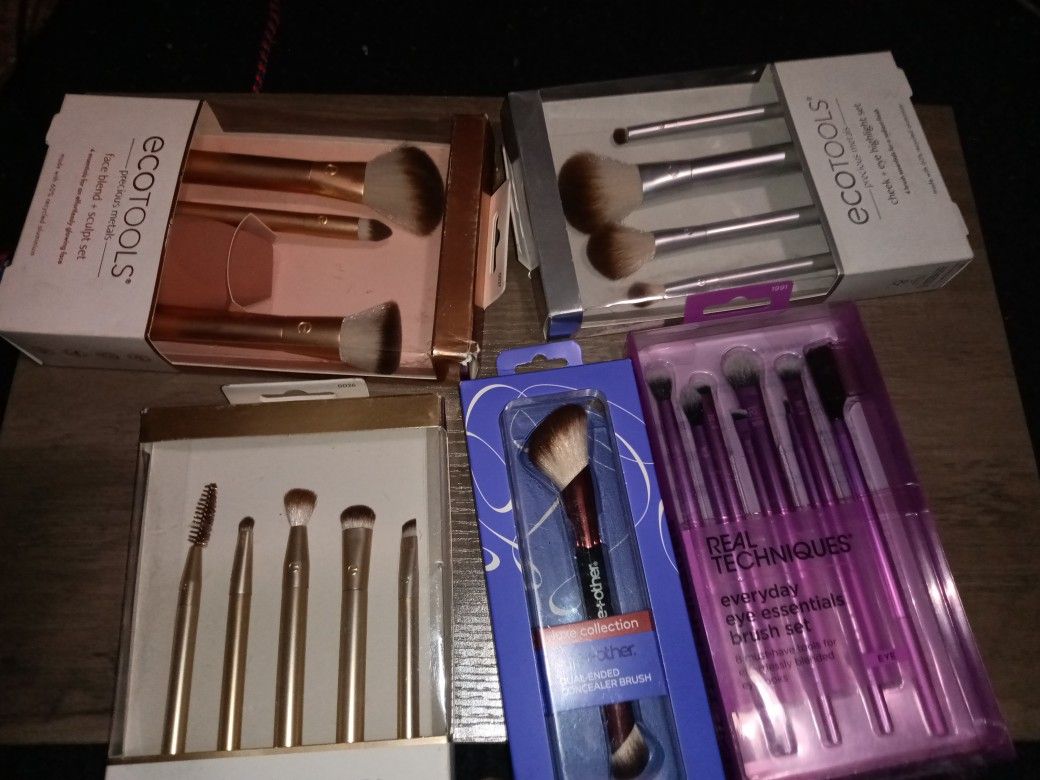 Makeup Brushes