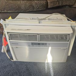 6000  BTU  window air conditioner
