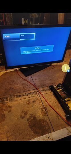 Samsung 46" TV good condition (not smart) comes with remote