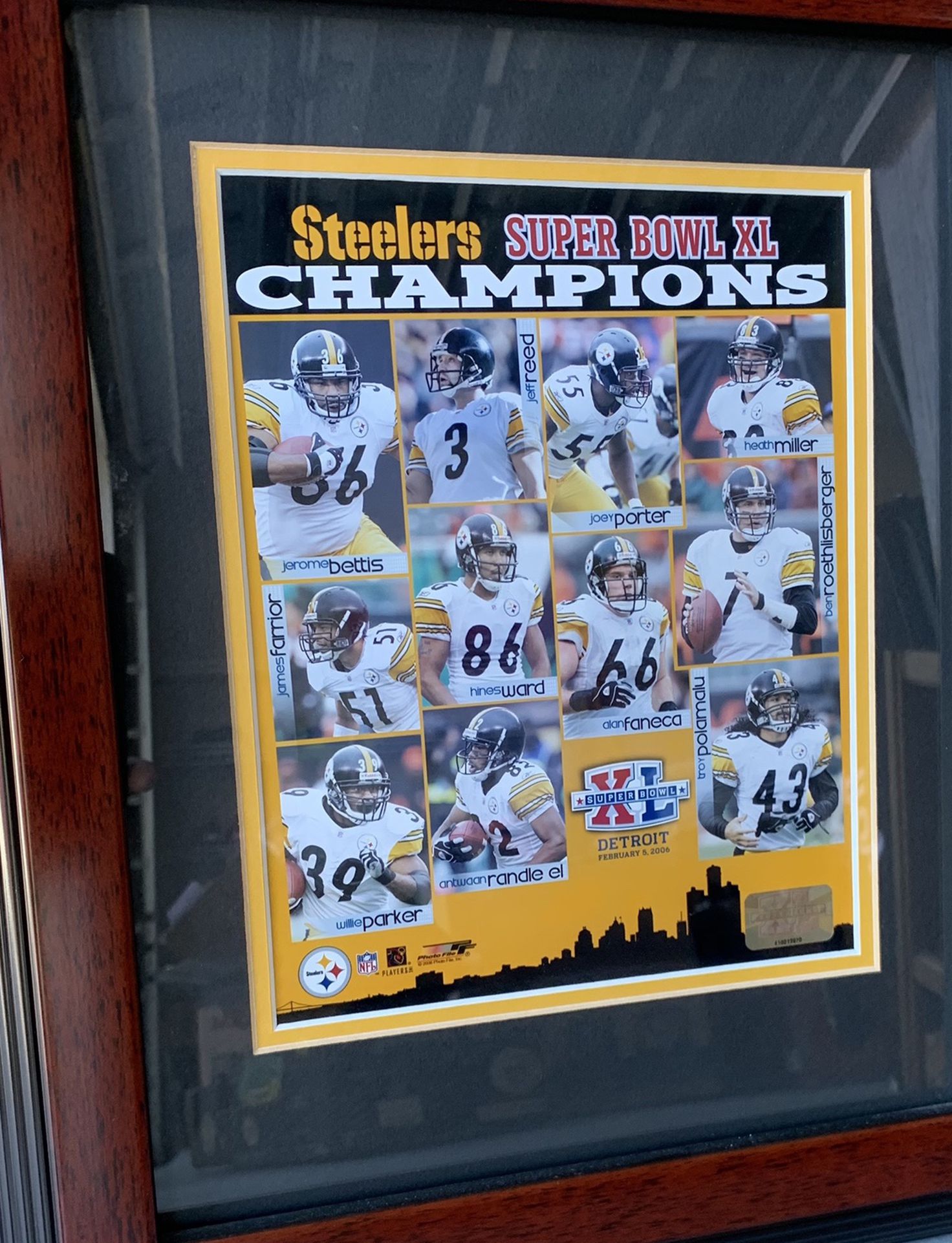 STEELERS PICTURE IN GLASS FRAME