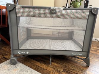 Greco Pack N Play with Bassinet