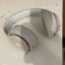 Beats Studio Pro Bluetooth Headphones 