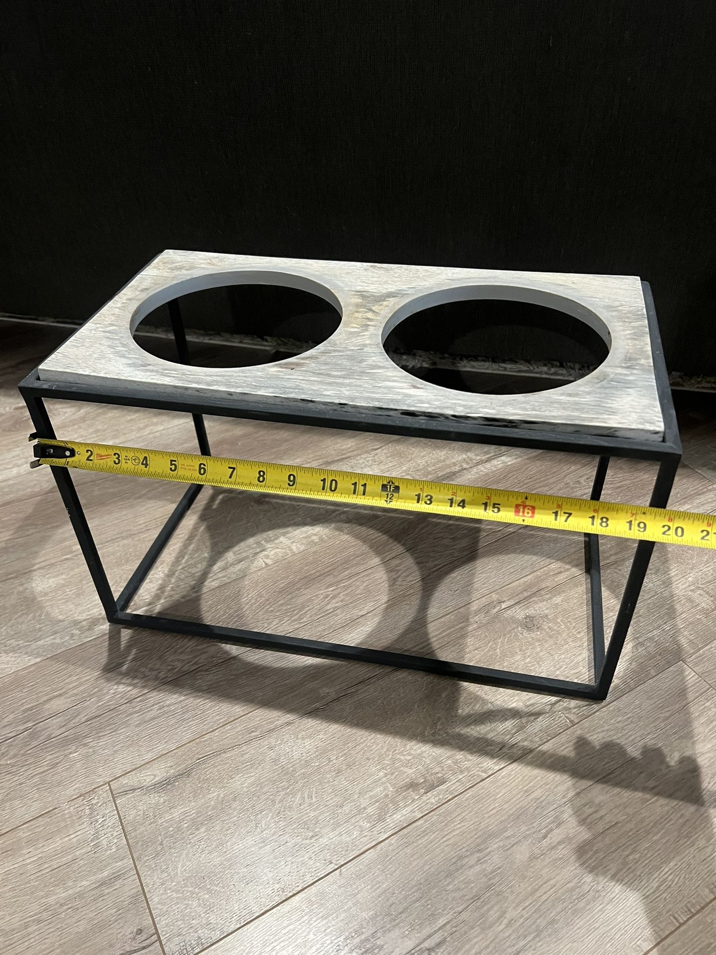 Elevated Dog Water / Food Stand 