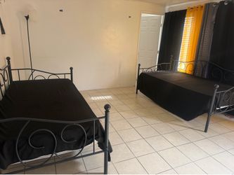 2 beds