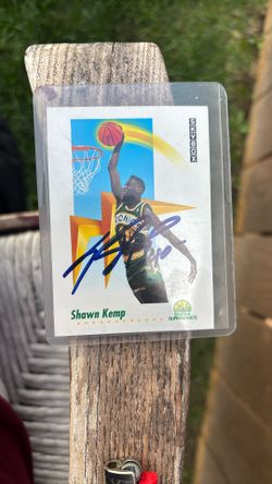 Signed Shawn Kemp Skybox Card