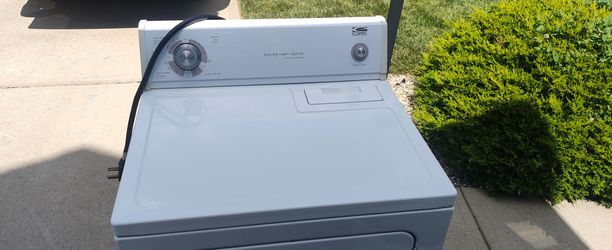 Electric dryer made by Estate