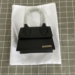 Jacquemus Le Chiquito Medium Bag