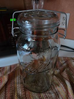 1 gallon Ball Ideal canning jar