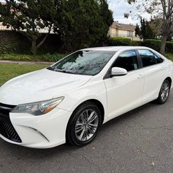 2015 Toyota Camry SE