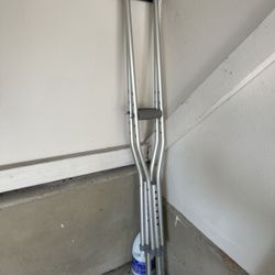 Crutches 