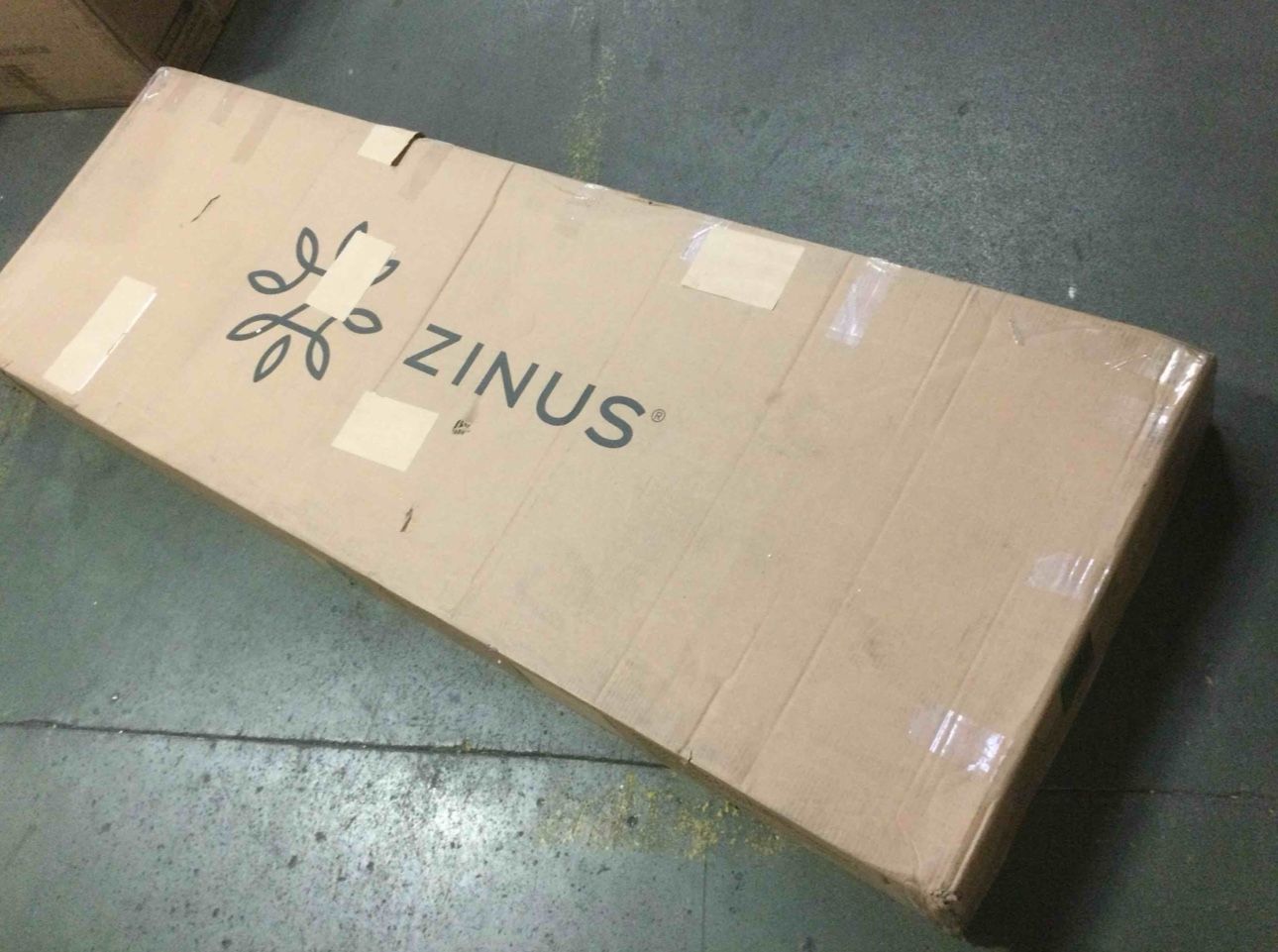 Zinus Linda 41" Mid Century Wood Platform Bed Frame, Twin