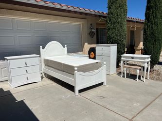 6PC Twin Bedroom Set!