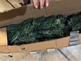 Christmas tree 4ft