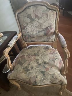 Chairs! 5 Upholstered Chairs $20. Each