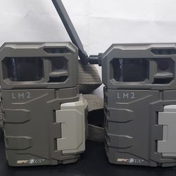 CELLULAR  TRAIL CAMERA  "SPY POINT" Model- LM2  Game Cameras W/32gig SD Card