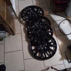 Black Hubcaps 