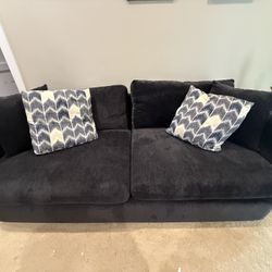 Comfy Charcoal Gray Loveseat 
