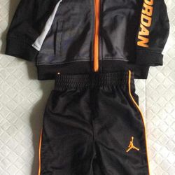 2 piece Jordan set-size 3-6 months