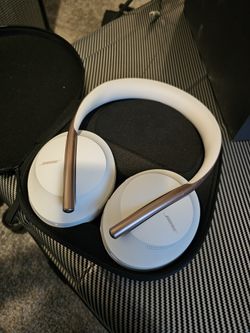 Bose NC 700