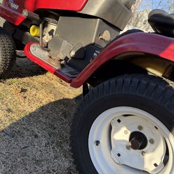 Gt five  thousand true tractor