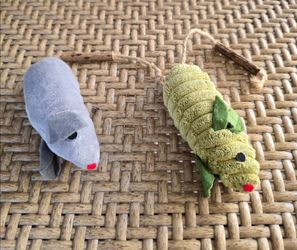 Potaroma Cat Toys: 2 Pcs Squeak Mice Interactive Catnip Silvervine Animals for In