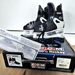 New in Box CCM 252 Tacks Women's Hockey Skates