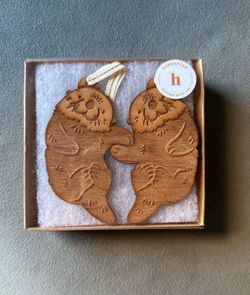 Otter ornament