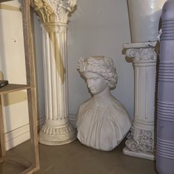 Statue 