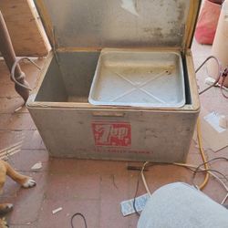 7 Up Ice Chest