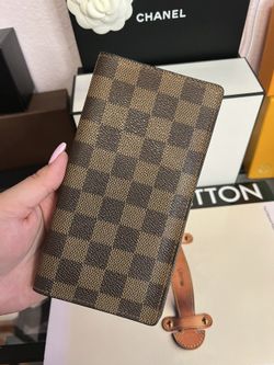 Louis Vuitton Bifold Wallet