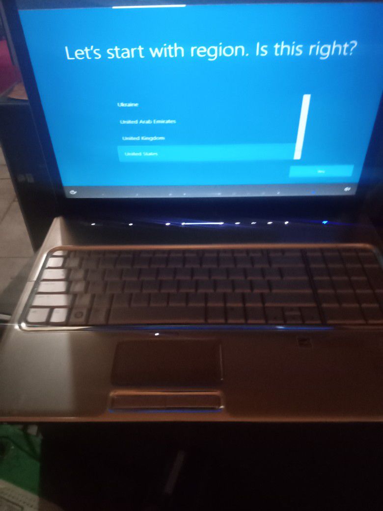 HP DV7 ENTERTAINMENT LAPTOP WITH REMOTE!!