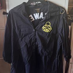 Rocawear Black Skull And Crossbones Button Up