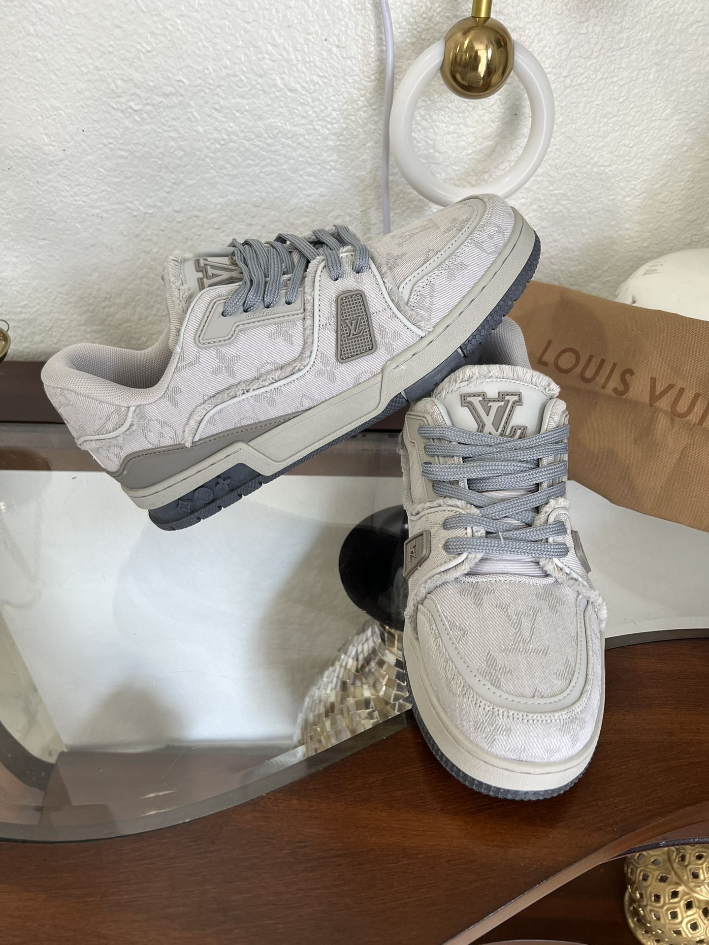 New LV Men’s Shoes. Size 10, 10.5, 11