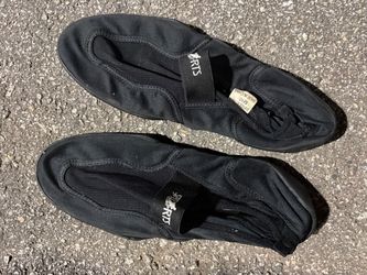 Black Slip-On Canvas Shoes Men's Size 10