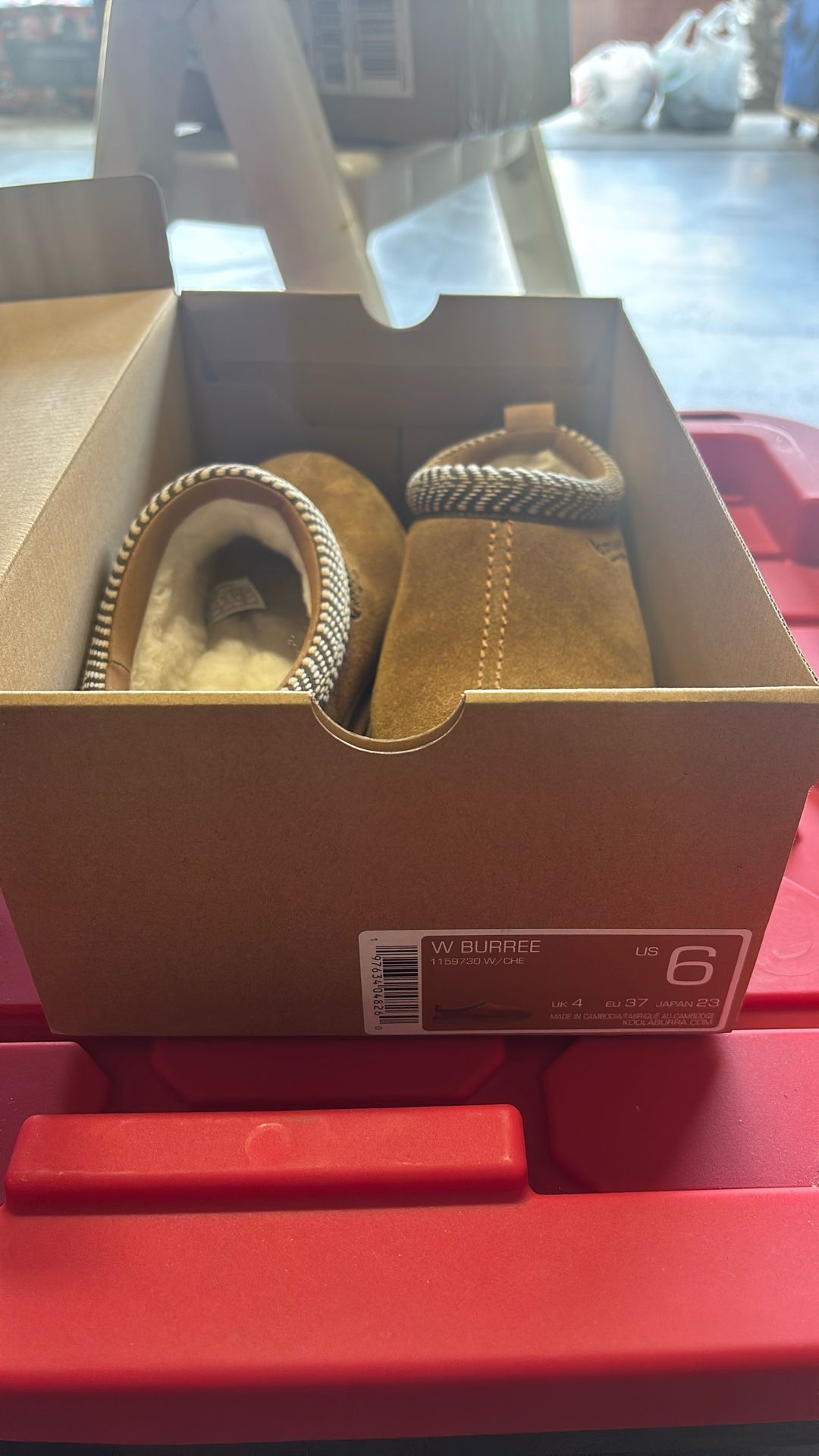 Koolaburra By UGG Size 6