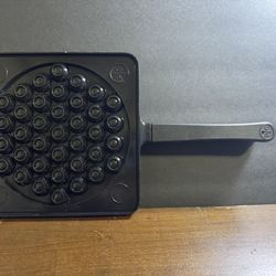 Pampered chef waffle puff pan