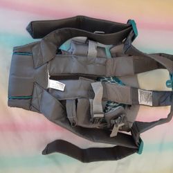New Baby Infantino Carrier