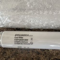 4- 24” Sylvania UnderCounter Florescence Tubes