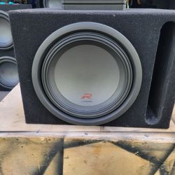 UNA BOCINA ALPINE Y AMPLIFIER 