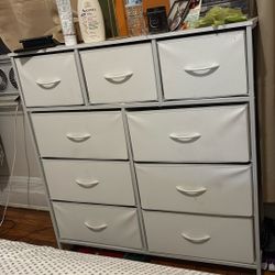 Dresser/Organizer 