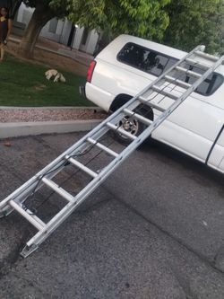 WERNER EXTENTION LADDER ALUMINUM