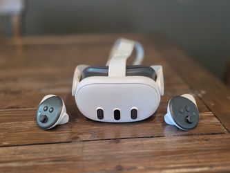 Meta Quest 3 - TRADE for Meta Ray-Bans / Oakleys or Cameras