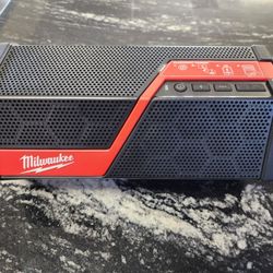 MILWAUKEE JOBSITE SPEAKER 2891-20