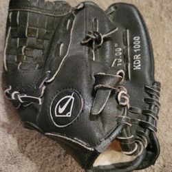 New Youth 10 Inch Mitt KDR 1000