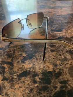 White & Gold Marble Buffs