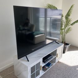 58inch Smart Roku Tv 4K HDR HISENSE 