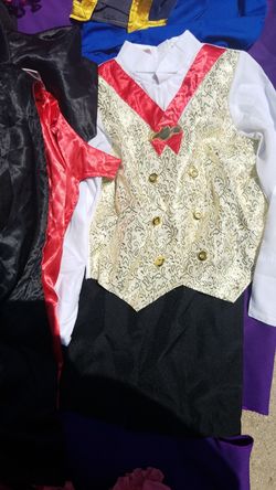 Dracula kids Costume (size 4t)